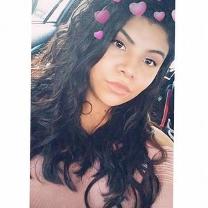 Meet your Posher, Genifer